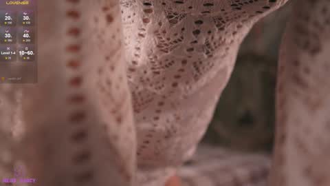 Snapshot of meow_nancy chatting on December 14, 5:18 am Heeyyooo Im Nans Subscribe to me I will be glad online show from December 14, 5:18 am