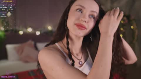 Snapshot of meow_nancy chatting on December 22, 5:12 am Heeyyooo Im Nans Subscribe to me I will be glad online show from December 22, 5:12 am