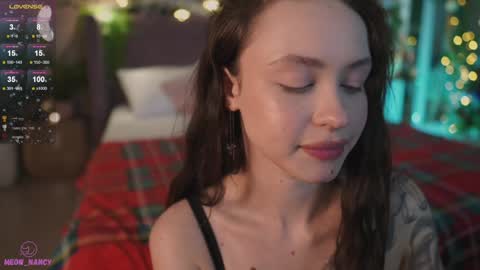 Snapshot of meow_nancy chatting on January 2, 9:11 am Heeyyooo Im Nans Subscribe to me I will be glad online show from January 2, 9:11 am