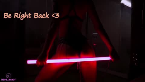 Snapshot of meow_nancy chatting on January 5, 11:26 am Heeyyooo Im Nans Subscribe to me I will be glad online show from January 5, 11:26 am