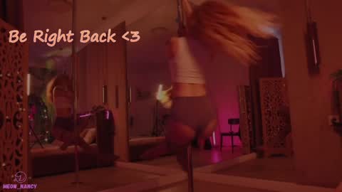 Snapshot of meow_nancy chatting on January 15, 9:02 am Heeyyooo Im Nans Subscribe to me I will be glad online show from January 15, 9:02 am