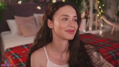 Snapshot of meow_nancy chatting on January 25, 11:23 am Heeyyooo Im Nans Subscribe to me I will be glad online show from January 25, 11:23 am