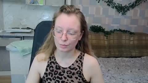 meowcr online show from October 26, 11:38 am