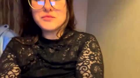 MeowMeow online show from September 12, 9:04 pm