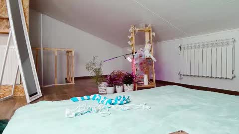 Snapshot of meowroslava chatting on November 19, 10:04 am meowroslava online show from November 19, 10:04 am