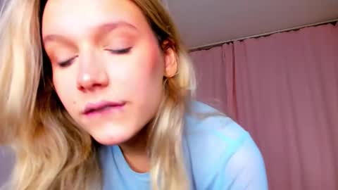 Lilu online show from November 29, 4:15 am