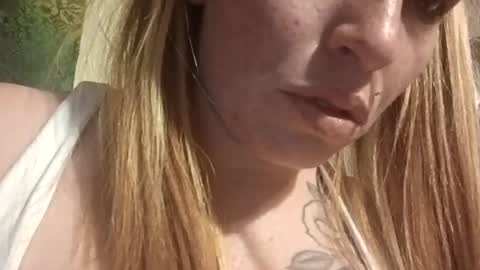 meowzers777 online show from June 29, 4:52 am