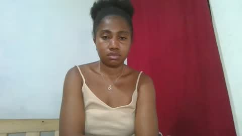 meraldaaaa online show from October 23, 3:06 am