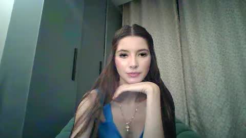 Snapshot of meralynn chatting on November 20, 2:39 pm LEVA online show from November 20, 2:39 pm