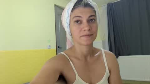 Miss Helena online show from September 24, 2:20 pm