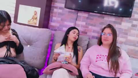 meredith_spencer online show from July 15, 8:47 pm