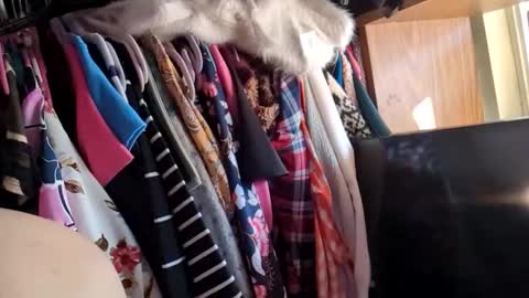 gurlnips online show from November 19, 8:42 pm