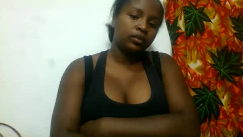 Snapshot of meria342462 chatting on June 10, 5:23 pm meria342462 online show from June 10, 5:23 pm