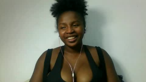Snapshot of meria342462 chatting on June 14, 3:36 pm meria342462 online show from June 14, 3:36 pm