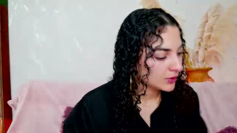 Merida Bell online show from June 12, 3:05 am