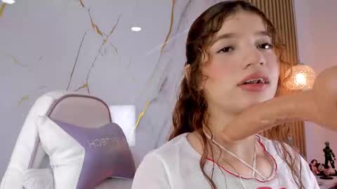 meridacute_ online show from October 23, 9:57 pm