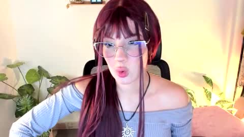 laura 3 i am independent model online show from September 25, 1:42 am