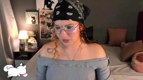 laura 3 i am independent model online show from June 12, 3:05 am