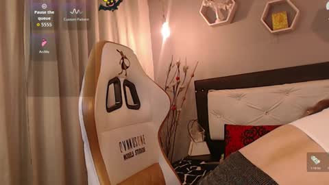 meriiiidaa online show from November 12, 3:18 am