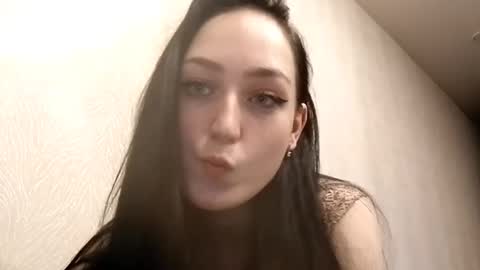 Snapshot of merilyngilly chatting on October 10, 4:50 pm Rapuncel online show from October 10, 4:50 pm