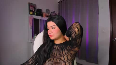 instagram fernandatoloza01  online show from December 2, 12:27 am