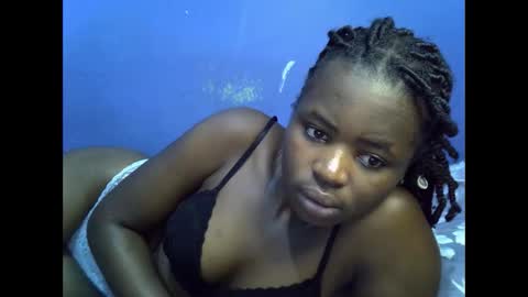 merlin_queen online show from December 19, 5:14 am