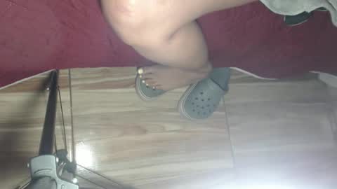 Snapshot of merlina_t chatting on October 16, 12:50 pm merlina_t online show from October 16, 12:50 pm