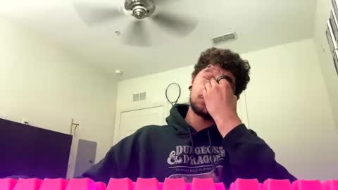 Snapshot of merlinharriss chatting on February 16, 4:42 pm Merlinz Magic online show from February 16, 4:42 pm