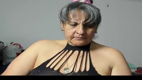 Snapshot of merlyna_goldens chatting on April 12, 2:16 am My next birthday is December 11th. online show from April 12, 2:16 am