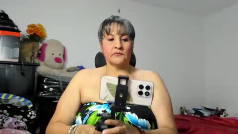 Snapshot of merlyna_goldens chatting on April 24, 3:20 am My next birthday is December 11th. online show from April 24, 3:20 am