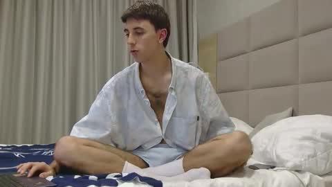 Mark online show from March 1, 2:19 pm