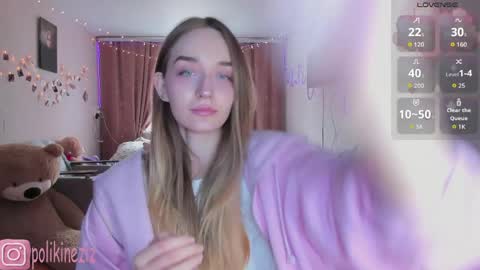 Snapshot of merryl_clark chatting on April 9, 12:21 pm Sara online show from April 9, 12:21 pm