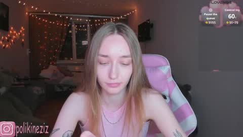 Snapshot of merryl_clark chatting on April 29, 5:30 pm Sara online show from April 29, 5:30 pm