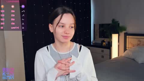 Lollita online show from March 8, 7:05 am