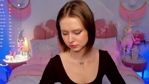 Snapshot of merylew chatting on April 8, 5:29 am Anna online show from April 8, 5:29 am