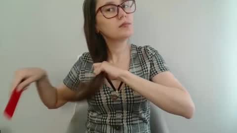 Snapshot of mesmerizing_hypn0_goddess chatting on October 15, 9:42 am Jessica online show from October 15, 9:42 am