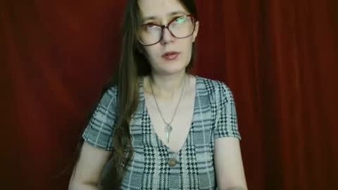 Snapshot of mesmerizing_hypn0_goddess chatting on October 25, 7:49 am Jessica online show from October 25, 7:49 am