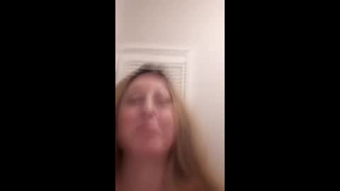 Snapshot of messalinaforli chatting on April 27, 10:02 am Messalina Forli online show from April 27, 10:02 am