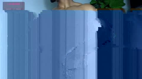 Snapshot of messymufasa chatting on December 22, 7:00 am Heavysackmack online show from December 22, 7:00 am