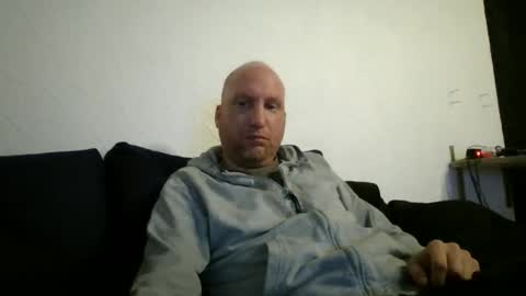 metaller123456 online show from March 24, 5:12 am