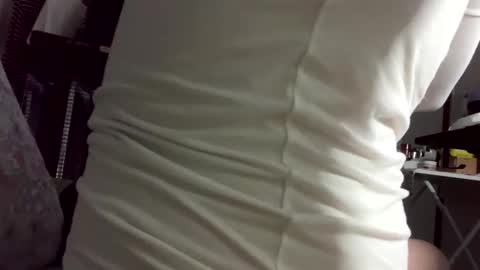 Snapshot of methspunout chatting on February 19, 12:55 pm Just chilling online show from February 19, 12:55 pm