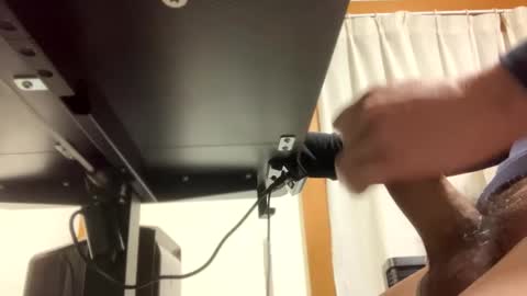 Snapshot of methspunout chatting on January 13, 10:31 am Just chilling online show from January 13, 10:31 am