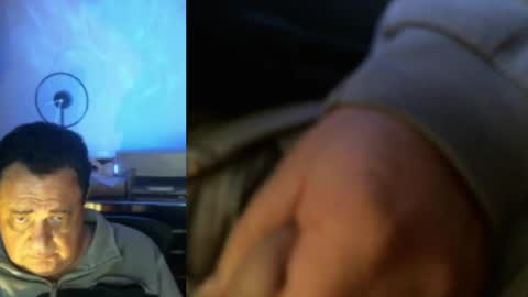 Snapshot of metrowester chatting on January 1, 11:29 pm metrowester online show from January 1, 11:29 pm