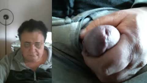 Snapshot of metrowester chatting on April 4, 1:41 pm metrowester online show from April 4, 1:41 pm