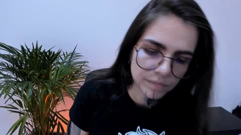 Meurif online show from December 7, 4:58 pm