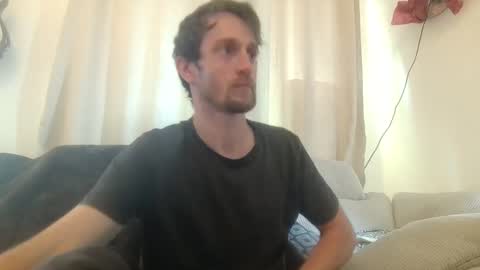 mew online show from May 11, 11:49 am