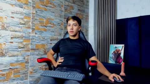 mexwilliams online show from November 15, 12:45 pm