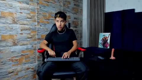 mexwilliams online show from November 17, 12:33 pm