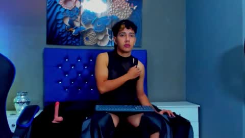 mexwilliams online show from November 25, 1:22 pm