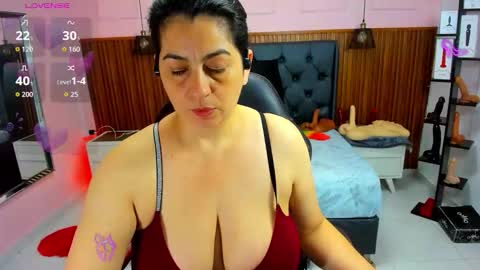 Snapshot of meylagia chatting on March 3, 2:50 am meylagia online show from March 3, 2:50 am